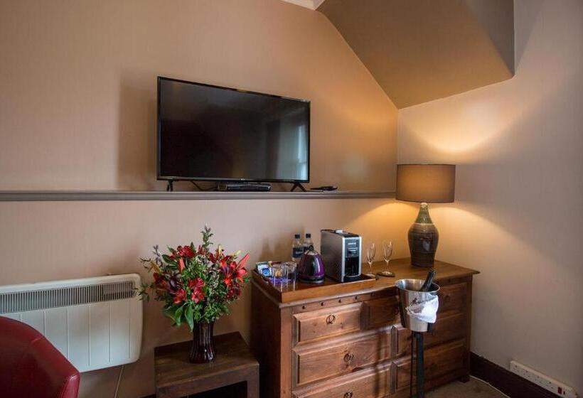 غرفة سوبيريور إطلالة على البحيرة, Achray House Restaurant With Rooms