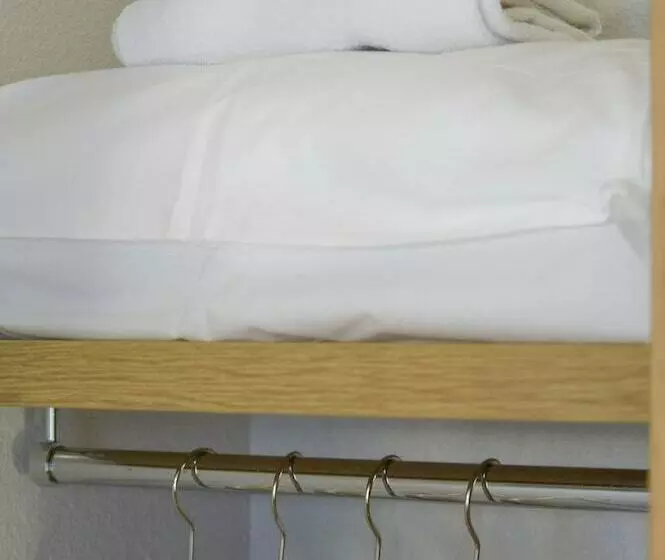 スタンダードルーム, B&b Hotel Maubeuge Louvroil
