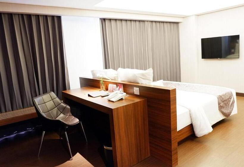 غرفة قياسية, Crown Prince Hotel Surabaya Managed By Midtown Indonesia