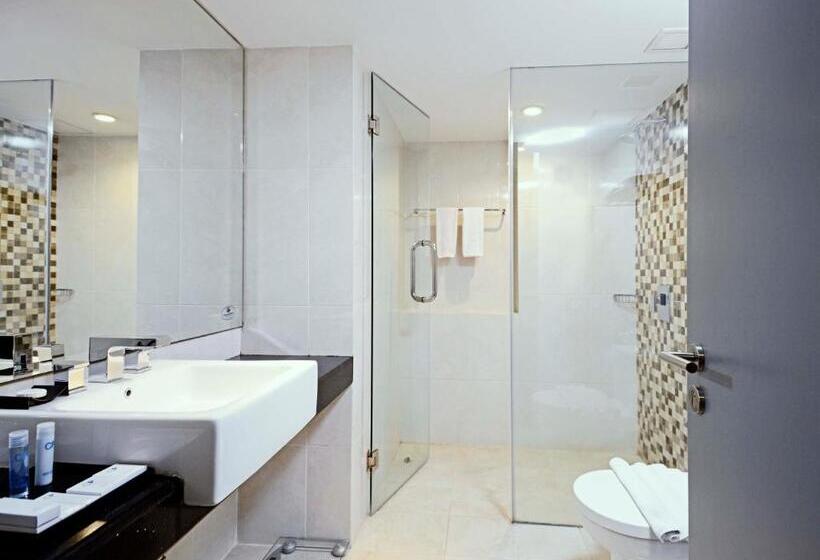 套房, Crown Prince Hotel Surabaya Managed By Midtown Indonesia