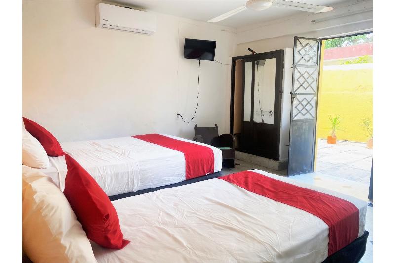 غرفة قياسية سرير كينج, Crown Prince Hotel Surabaya Managed By Midtown Indonesia