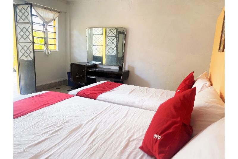 غرفة قياسية سرير كينج, Crown Prince Hotel Surabaya Managed By Midtown Indonesia