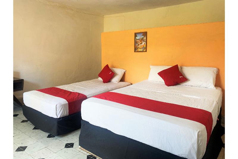 غرفة قياسية سرير كينج, Crown Prince Hotel Surabaya Managed By Midtown Indonesia