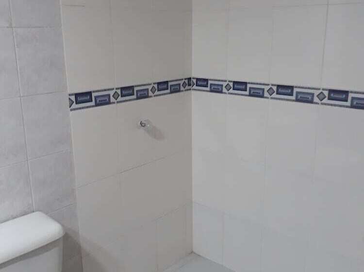 标准间, Diamante Melgar