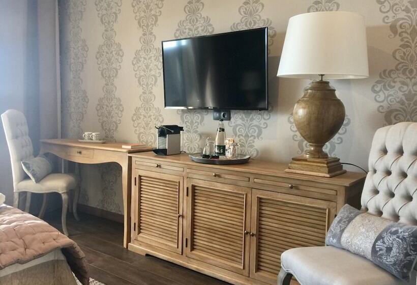 Номер Стандарт Адаптированный для Инвалидов, Domaine De Chalvêches Hôtel Spa 4