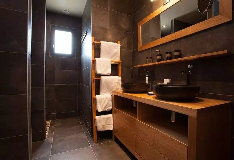 デラックスバンガロー, Domaine De Chalvêches Hôtel Spa 4