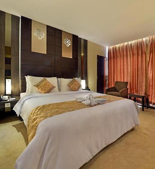 Superior Room King Size Bed, Grand Tjokro Jakarta