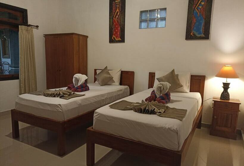 חדר סופריור, Kusnadi