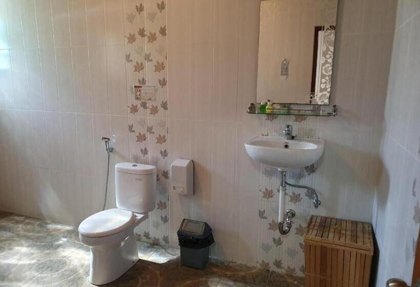 חדר סטנדרט, Kusnadi