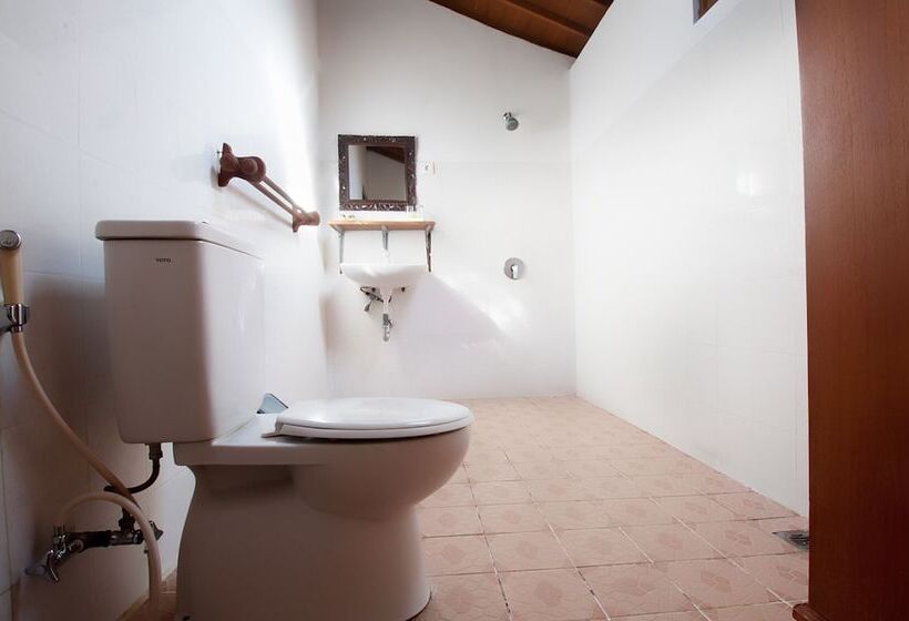 חדר סופריור, Kusnadi