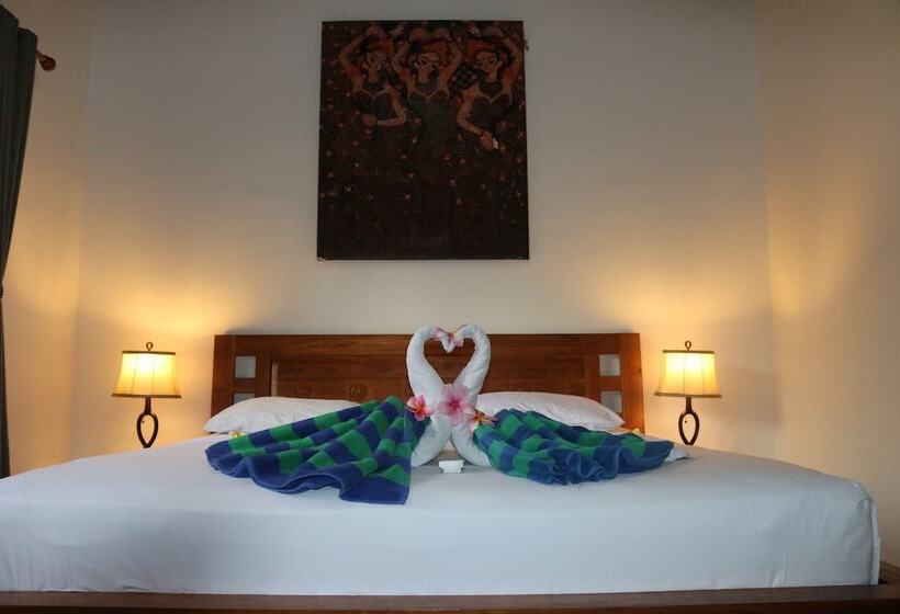 חדר משפחתי, Kusnadi