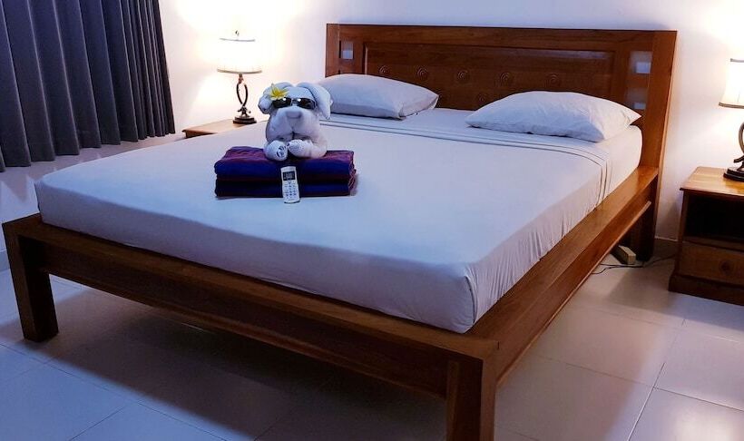 חדר משפחתי, Kusnadi