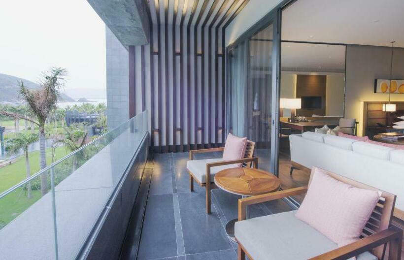 キングサイズベッドのデラックスルーム, Park Hyatt Sanya Sunny Bay Resort