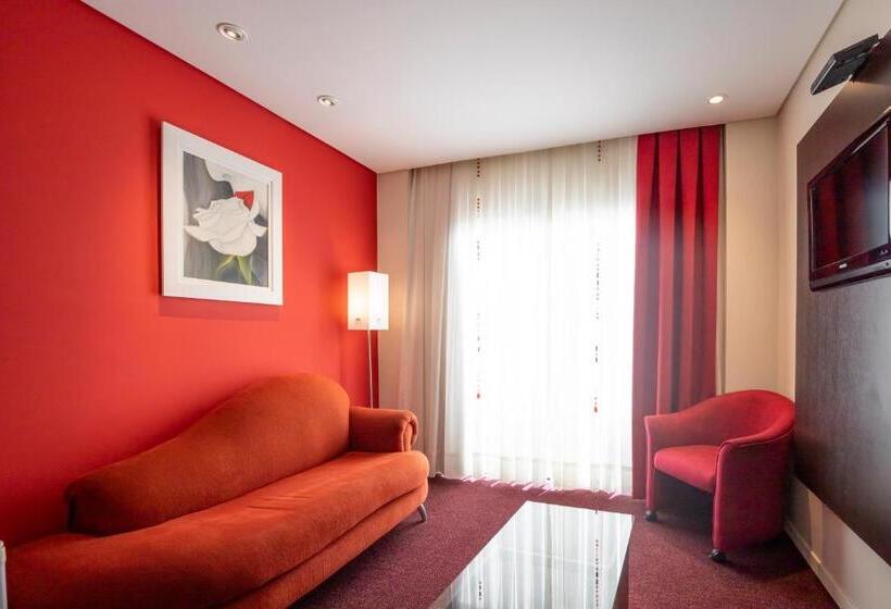 デラックススイート, Plaza Norte