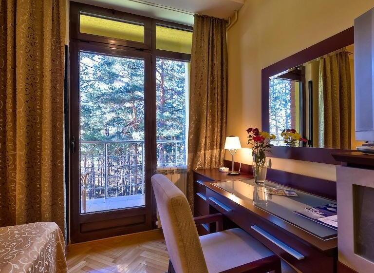 اتاق استاندارد با بالکن, President Garni