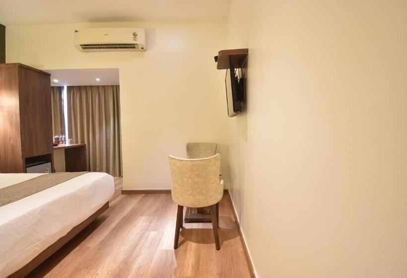 Номер Executive, The Aarya A Smart Business