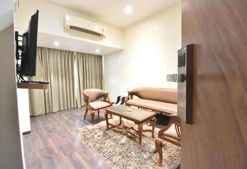 Люкс Повышенной Комфортности, The Aarya A Smart Business