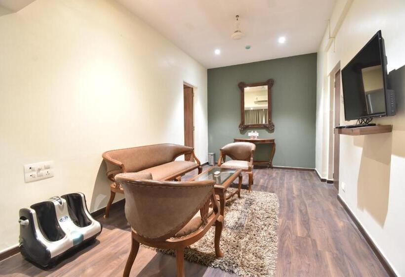 Люкс Повышенной Комфортности, The Aarya A Smart Business