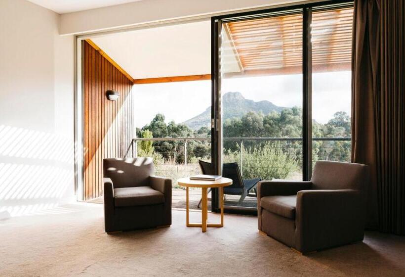 Büyük Çift Kişilik Yataklı Standart Oda, Royal Mail