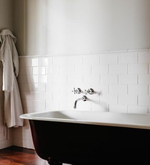 1 Yatak Odalı Ev, Royal Mail