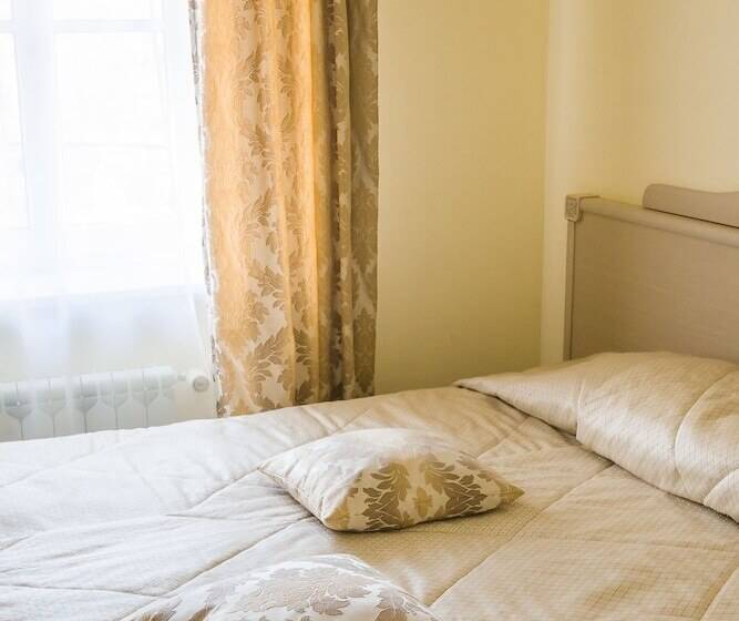 Номер Стандарт, Rus