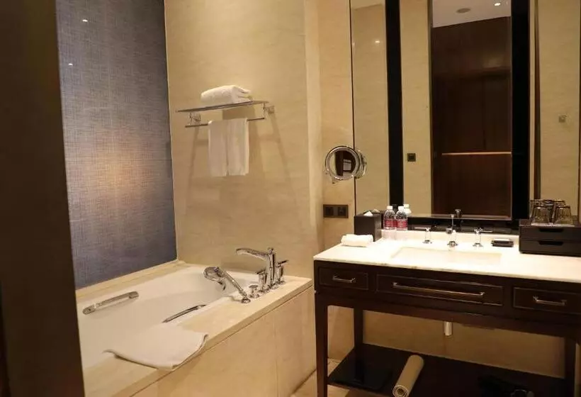 キングサイズベッドのクラブルーム, Sheraton Shanghai Jiading