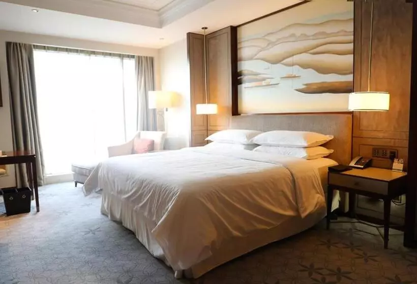 キングサイズベッドのデラックスルーム, Sheraton Shanghai Jiading