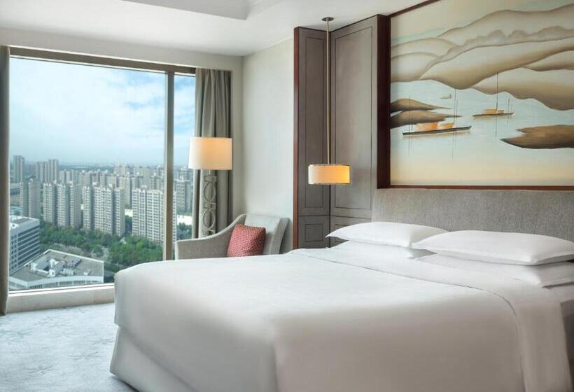 キングサイズベッドのデラックスルーム, Sheraton Shanghai Jiading