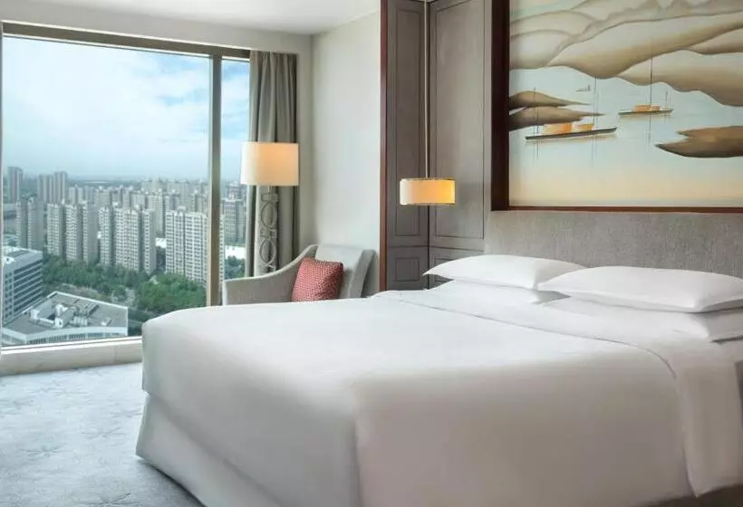 キングサイズベッドのデラックスルーム, Sheraton Shanghai Jiading