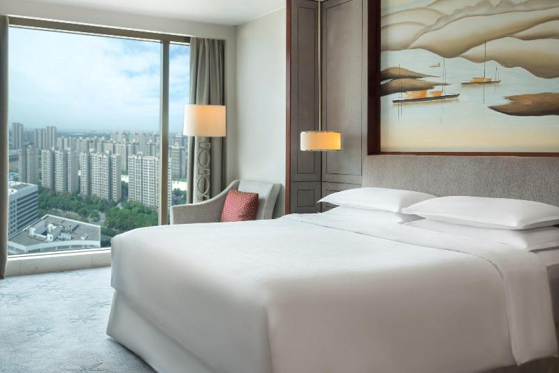 キングサイズベッドのデラックスルーム, Sheraton Shanghai Jiading