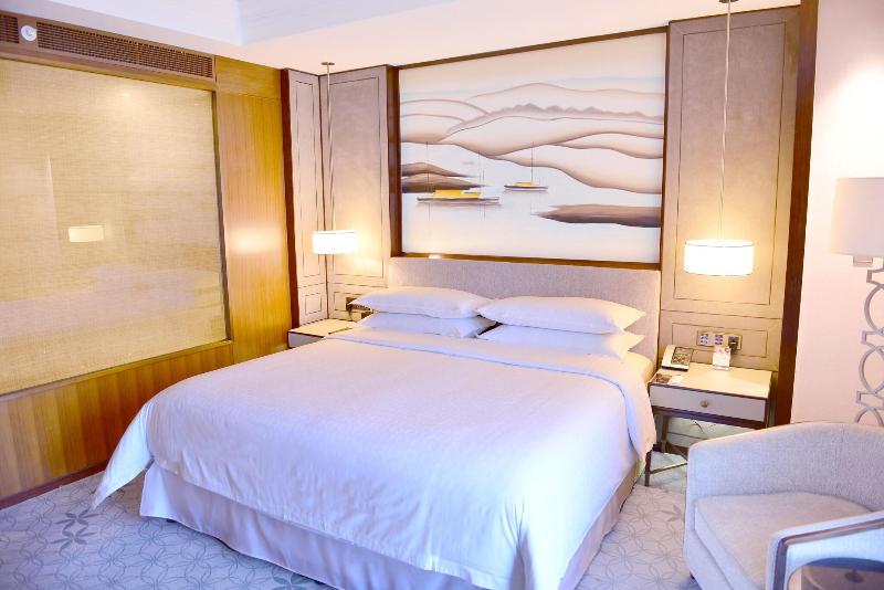 キングサイズベッドのデラックスルーム, Sheraton Shanghai Jiading