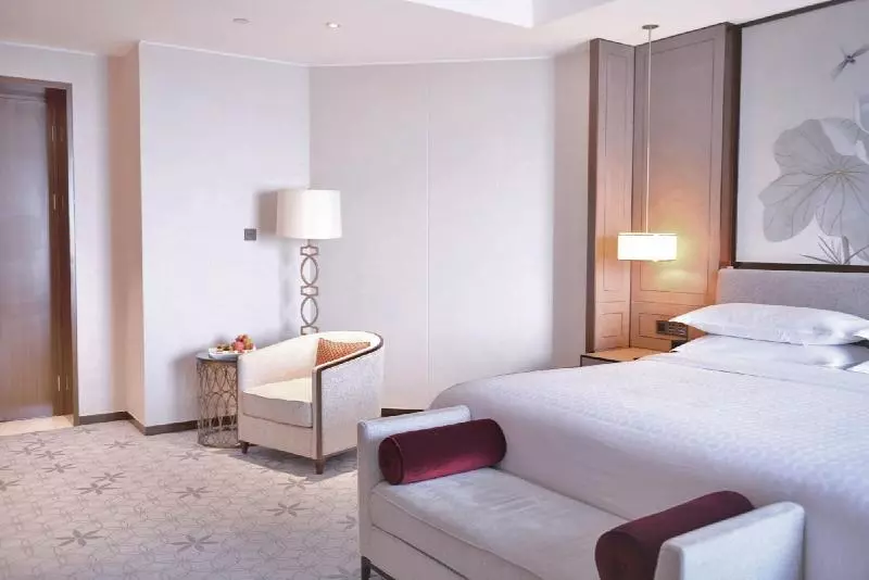 キングサイズベッドのクラブルーム, Sheraton Shanghai Jiading