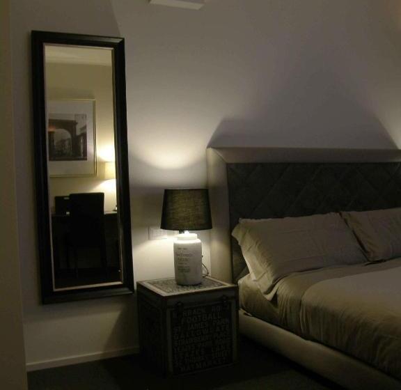 豪华房间, Zuretti 61