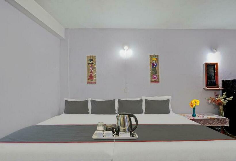 デラックストリプルルーム, Capital O Hotel Tenchuk