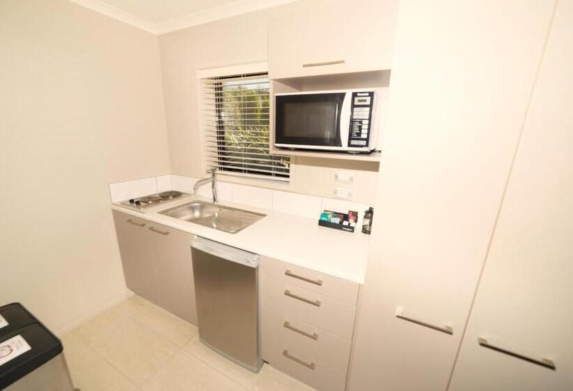 산 전망 스위트, Amity Court Motel