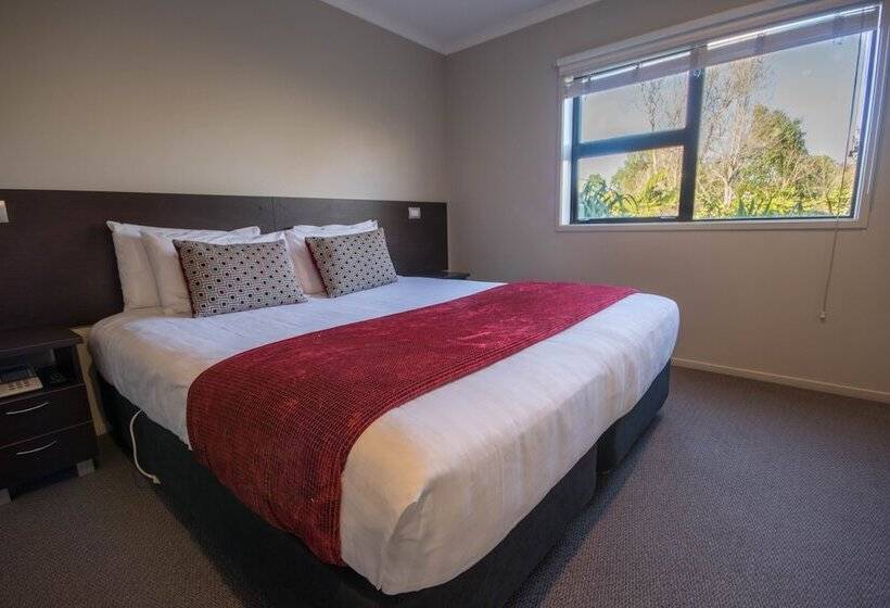 침실 2개 아파트, Amity Court Motel