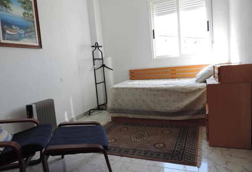 דירת שלושה חדרים, Apartamento Barbancho