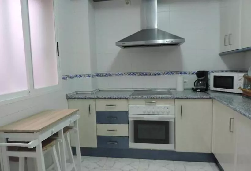 Huoneisto 2 Makuuhuonetta Parveke, Apartamento Barbancho