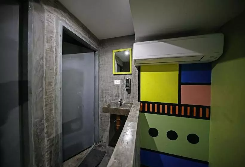 Standard-huone, D522 Hostel At Kiener Hills   Near Cebu Airport