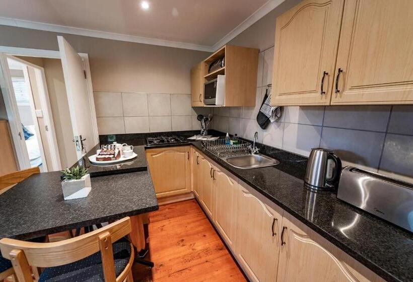 کلبه ییلاقی, Gooderson Knysna Chalets