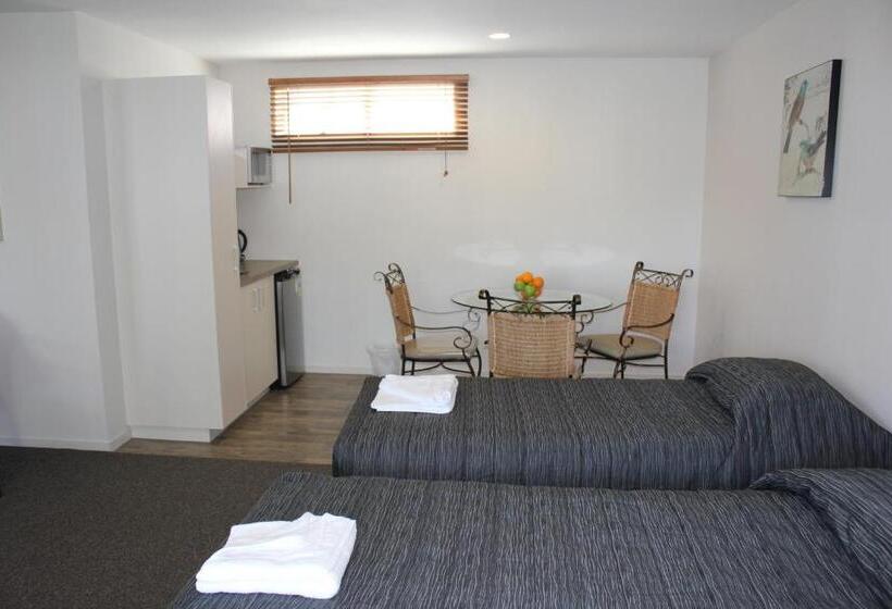 חדר סטודיו סטנדרד, Greyfriars Motel