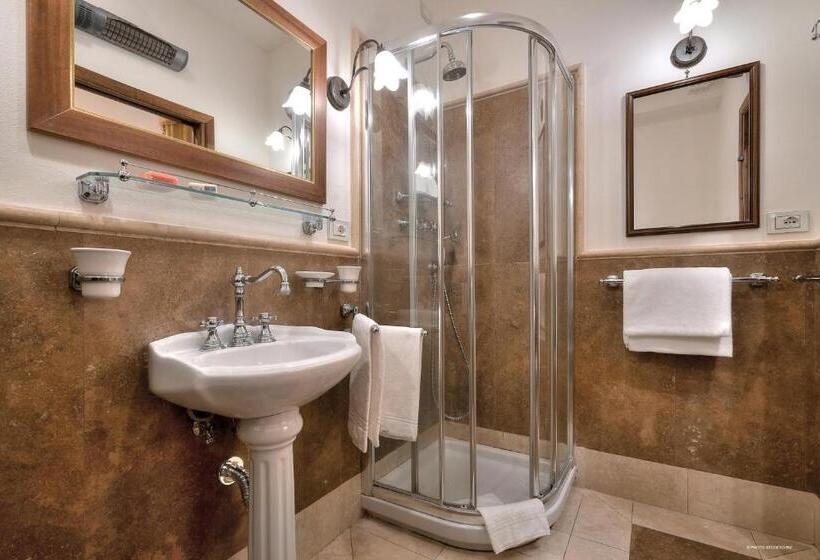 استودیوی استاندارد, First Of Florence