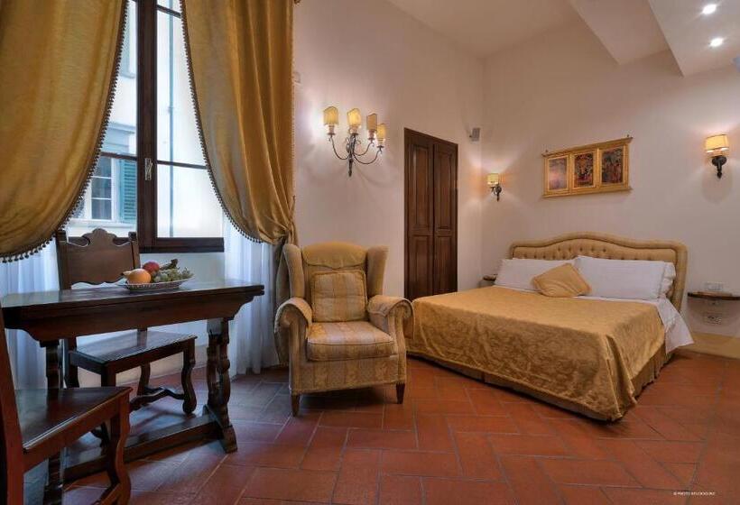 استودیوی استاندارد, First Of Florence