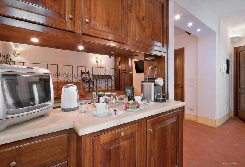 آپارتمان 1 خوابه, First Of Florence