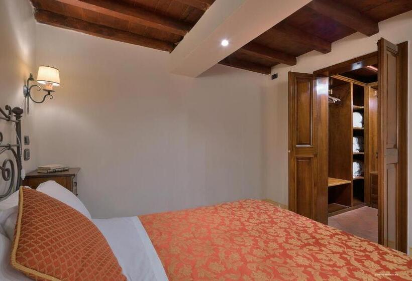 اتاق استاندارد, First Of Florence