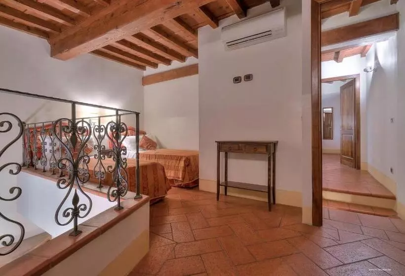 آپارتمان 2 خوابه, First Of Florence