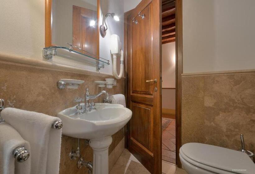 آپارتمان سوپریور 1 خوابه, First Of Florence