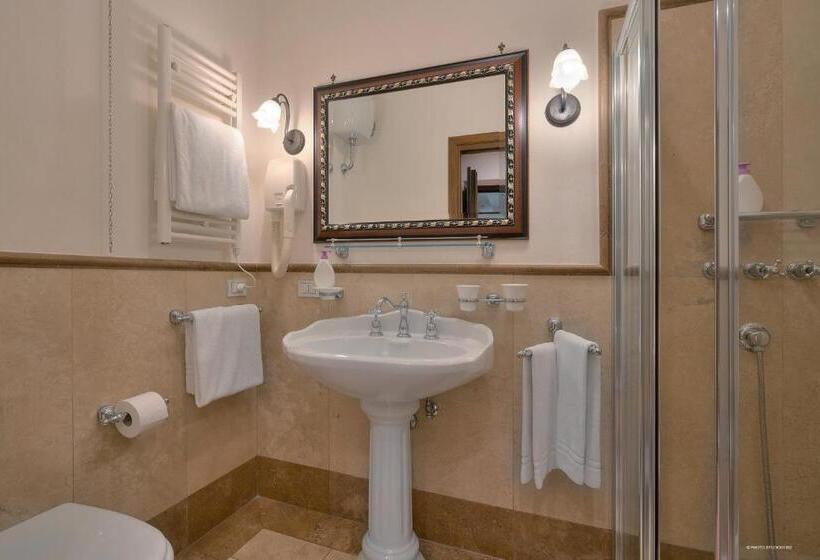 آپارتمان سوپریور 1 خوابه, First Of Florence