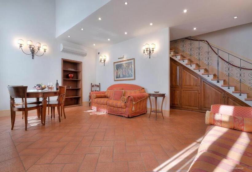 آپارتمان لوکس 1 خوابه, First Of Florence