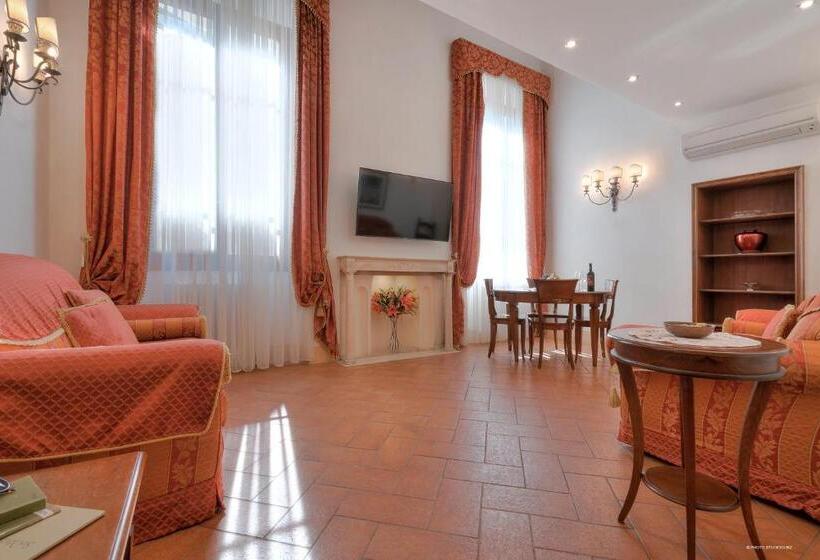 آپارتمان لوکس 1 خوابه, First Of Florence